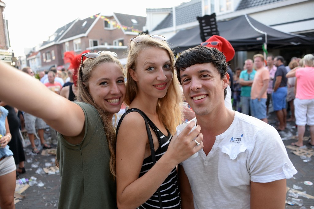 ../Images/Zomercarnaval Noordwijkerhout 357.jpg